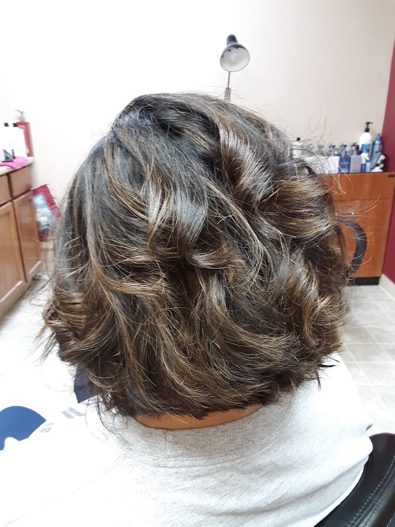 Studio D Hair Designs, beauty salon in Alliance, NE, photo 3 of 3